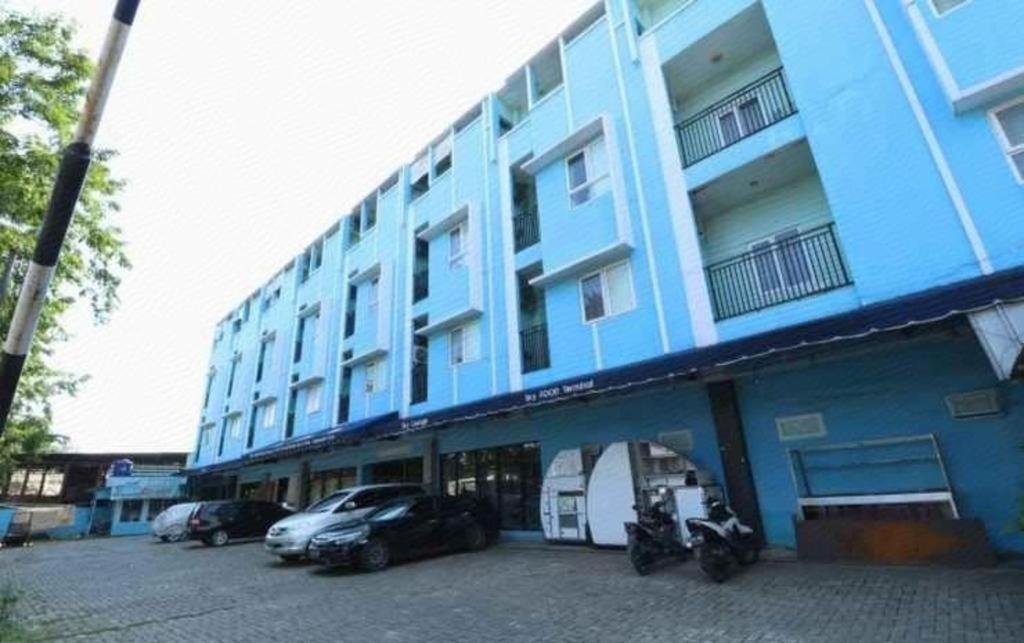 Reddoorz Near Mandaya Royal Hospital Puri Hotel Tangerang Kültér fotó